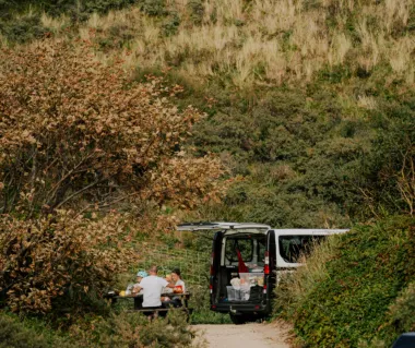 Kamperen in de duinen met gezin